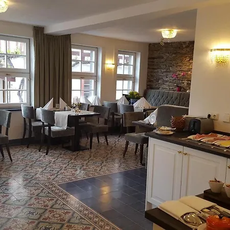 Restaurant Alte Stadtmauer 호텔 3*